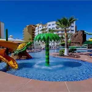 Las Palmas Resort